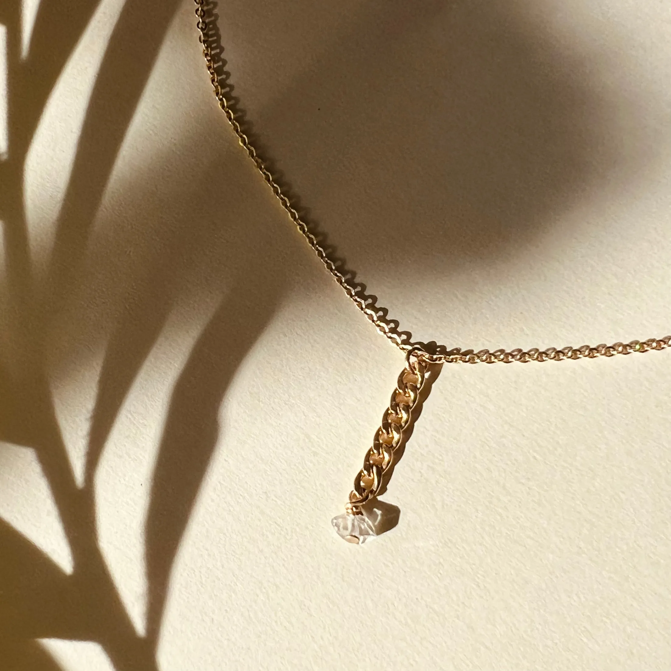 ALILA NECKLACE