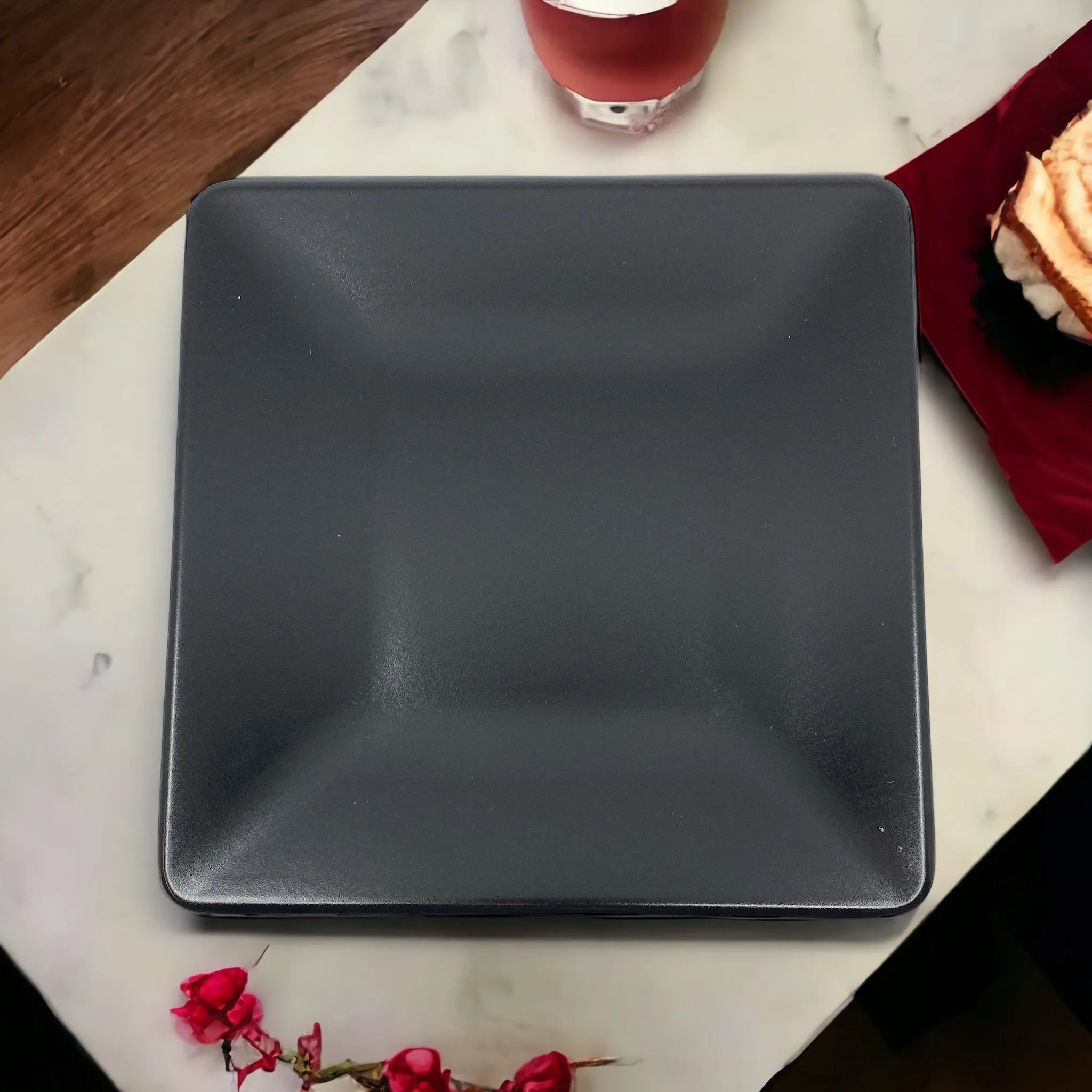 Ceramic Side Plate Black 20cm