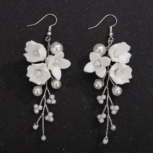 Ceramic White Flower Bridal Earrings, Wedding Ceramic Flower Ear Studs, White Clay Floral Earrings for Brides