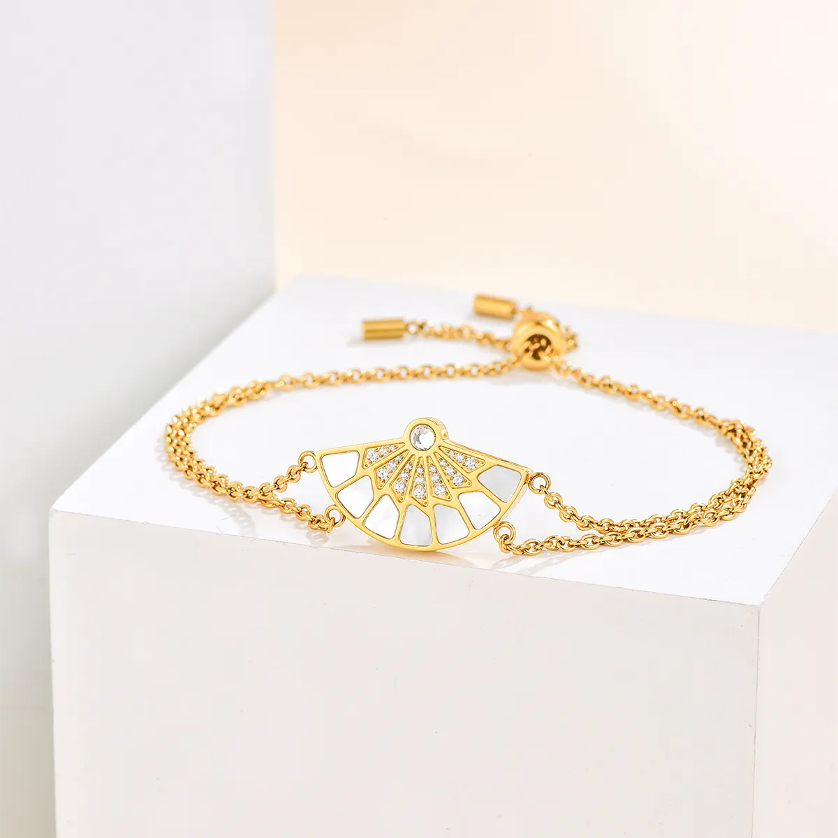 Fan / Bracelet Gold