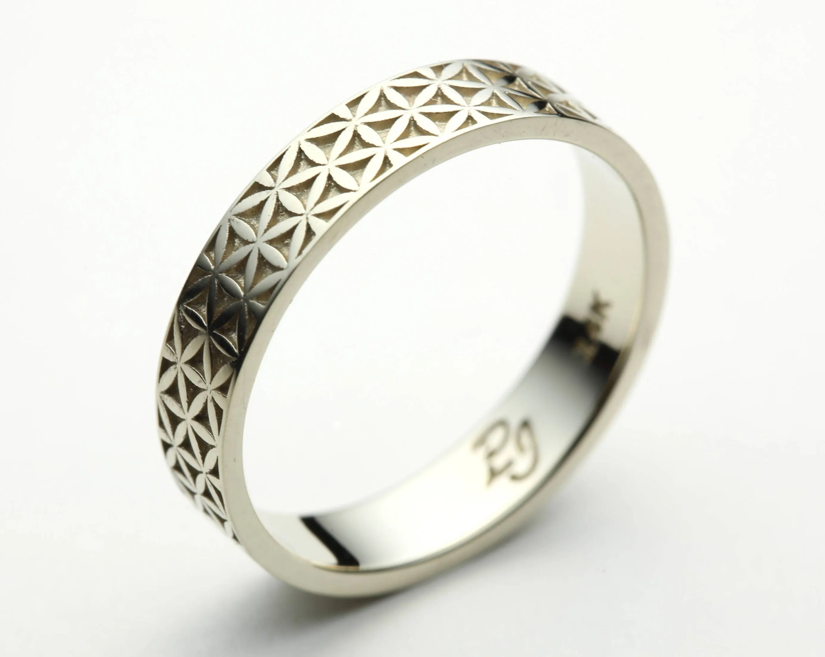 Flower of Life Wedding Ring in 14k White Gold - Size 5.75