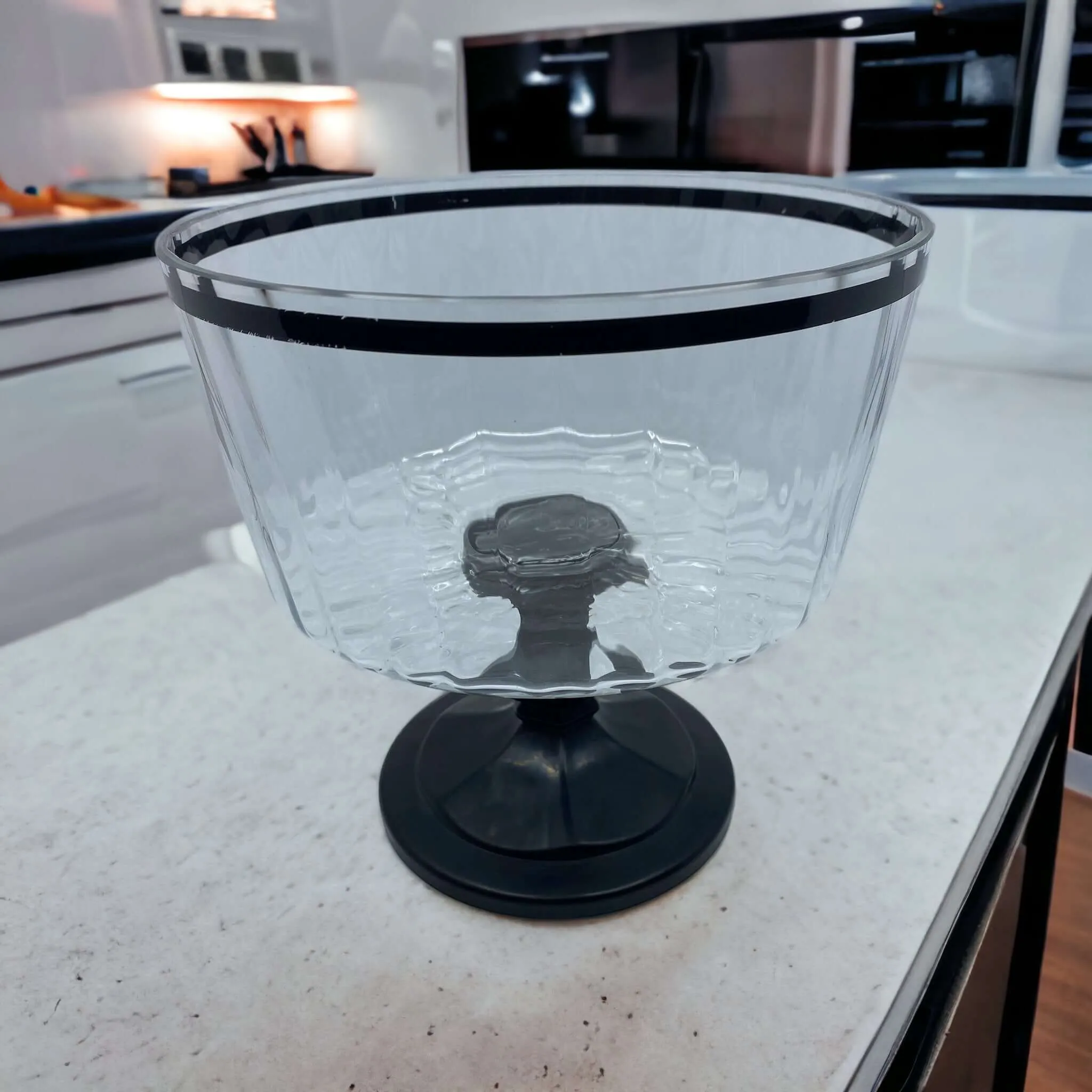 Glass Cake Server with Stand Black