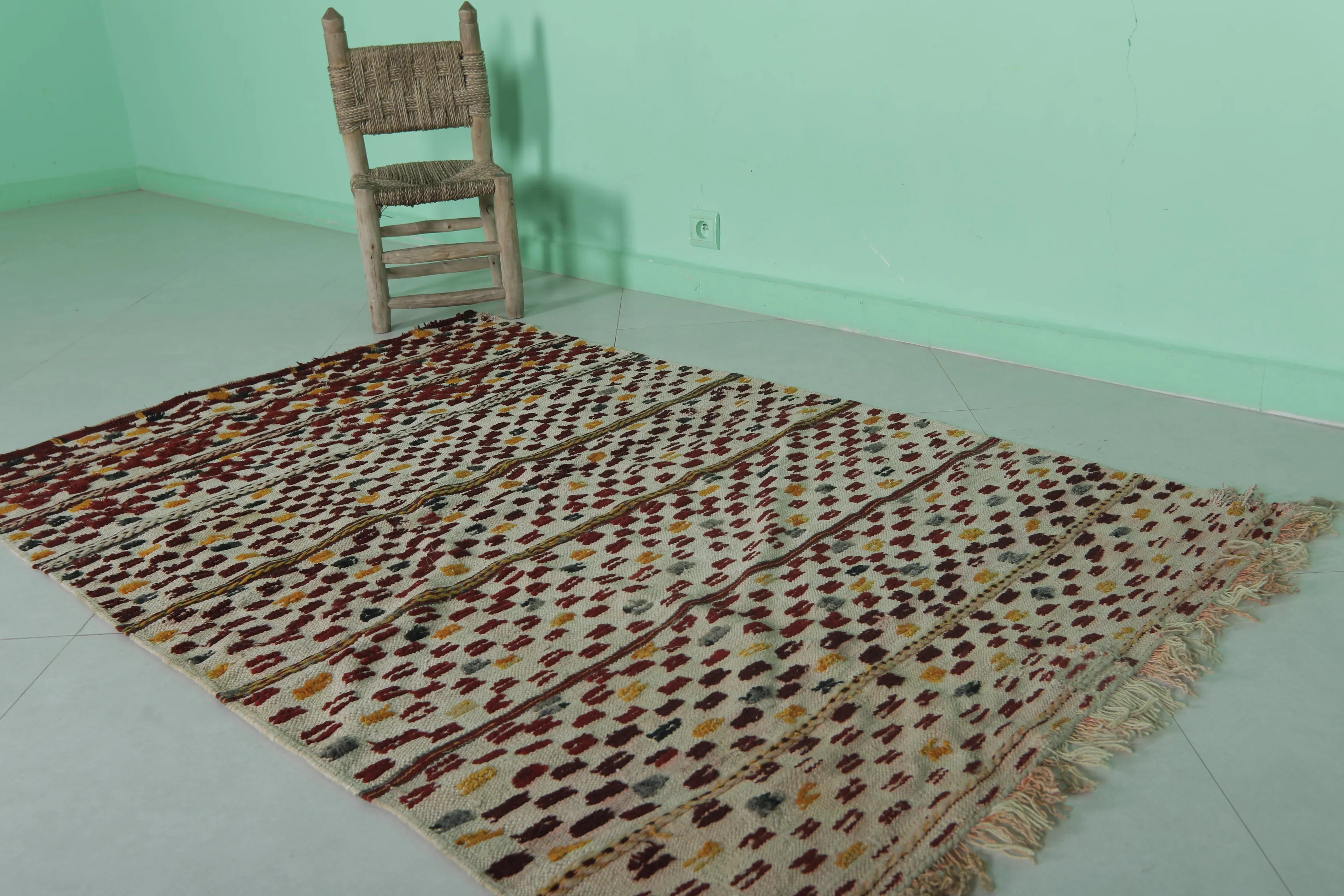 Hand-Knotted Colorful Kilim Rug 3.7 FT X 5.7 FT - Vibrant Moroccan Design