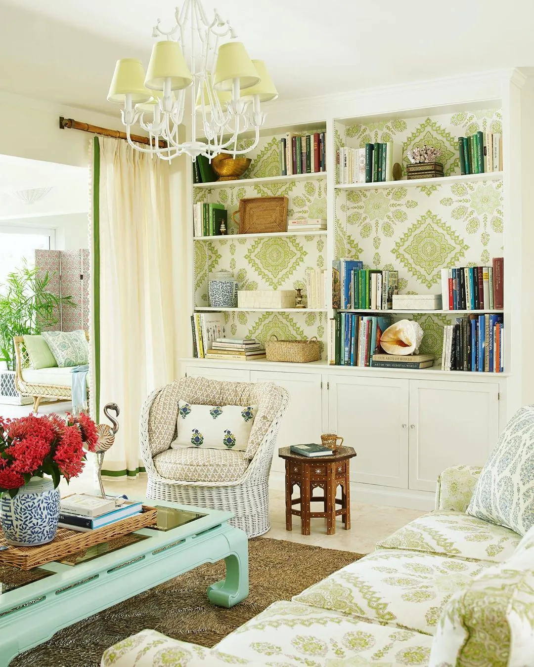Home Couture Wallpaper: Persepolis - Custom Fig / Cream on Vinyl Wallpaper