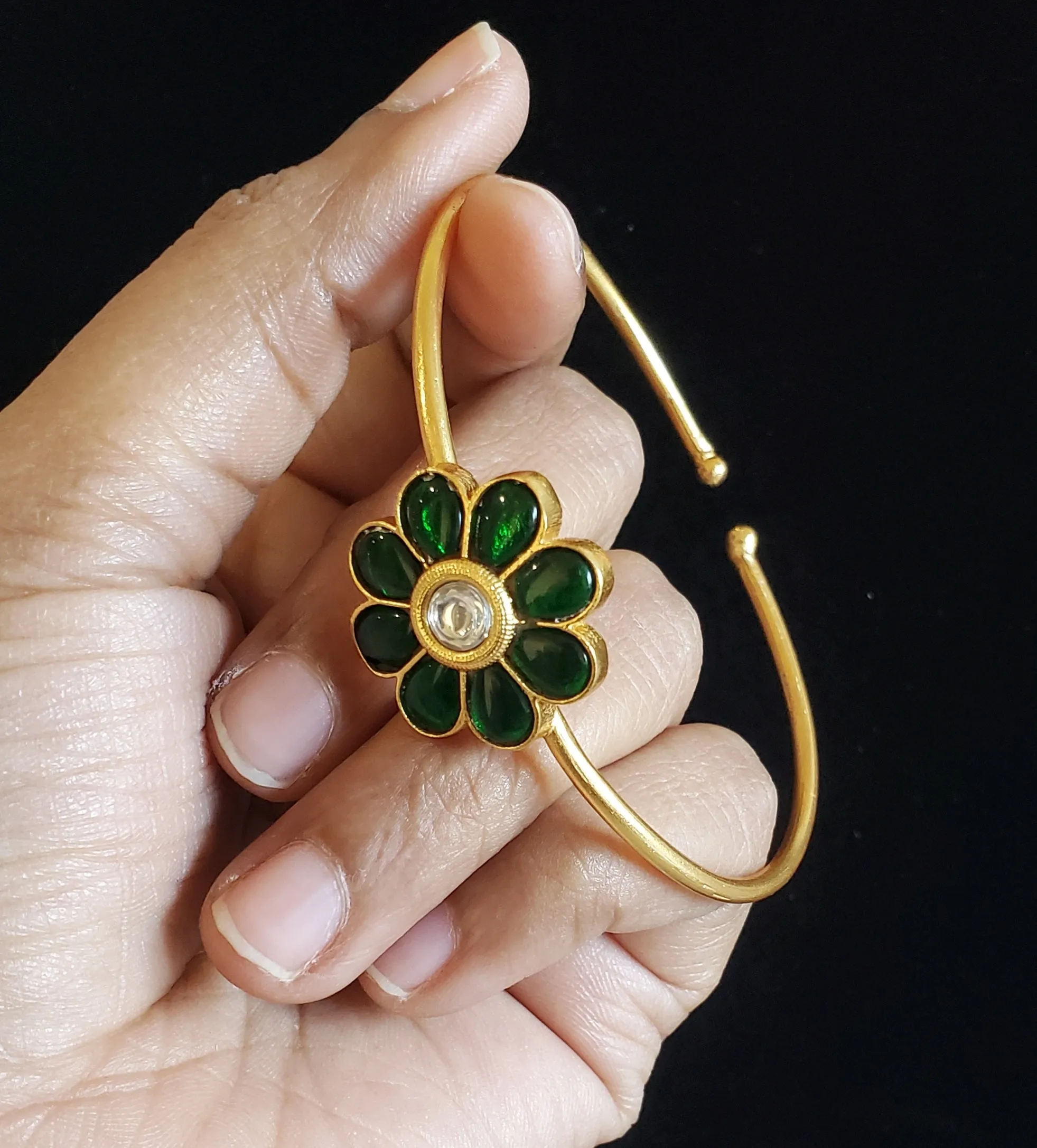 Jadau Kundan Simple Kada Green