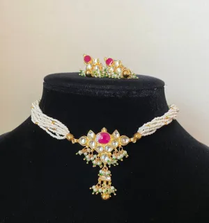 Kavitha Sama Pachi Kundan Simple Choker Set