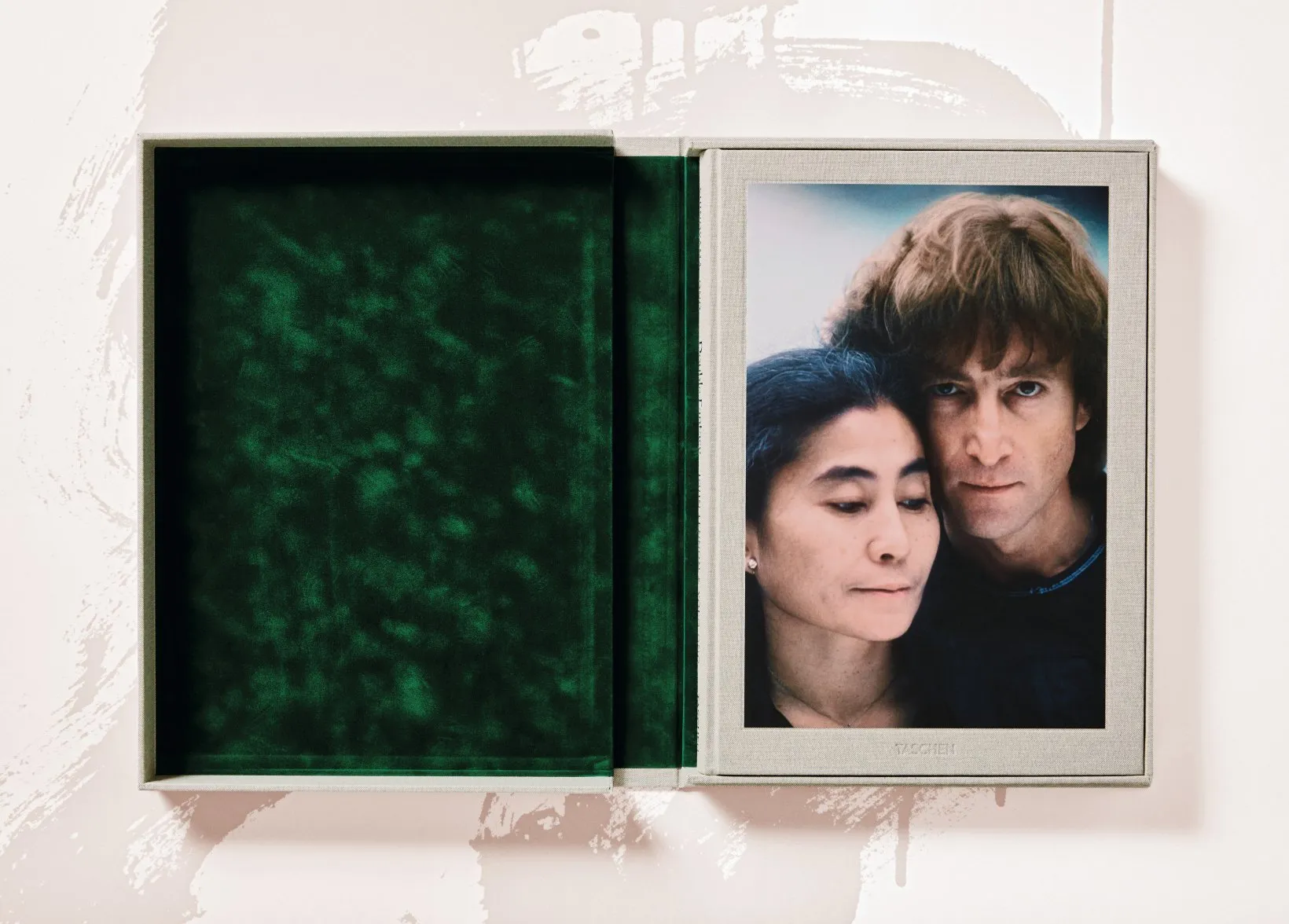 Kishin Shinoyama: John Lennon & Yoko Ono by TASCHEN