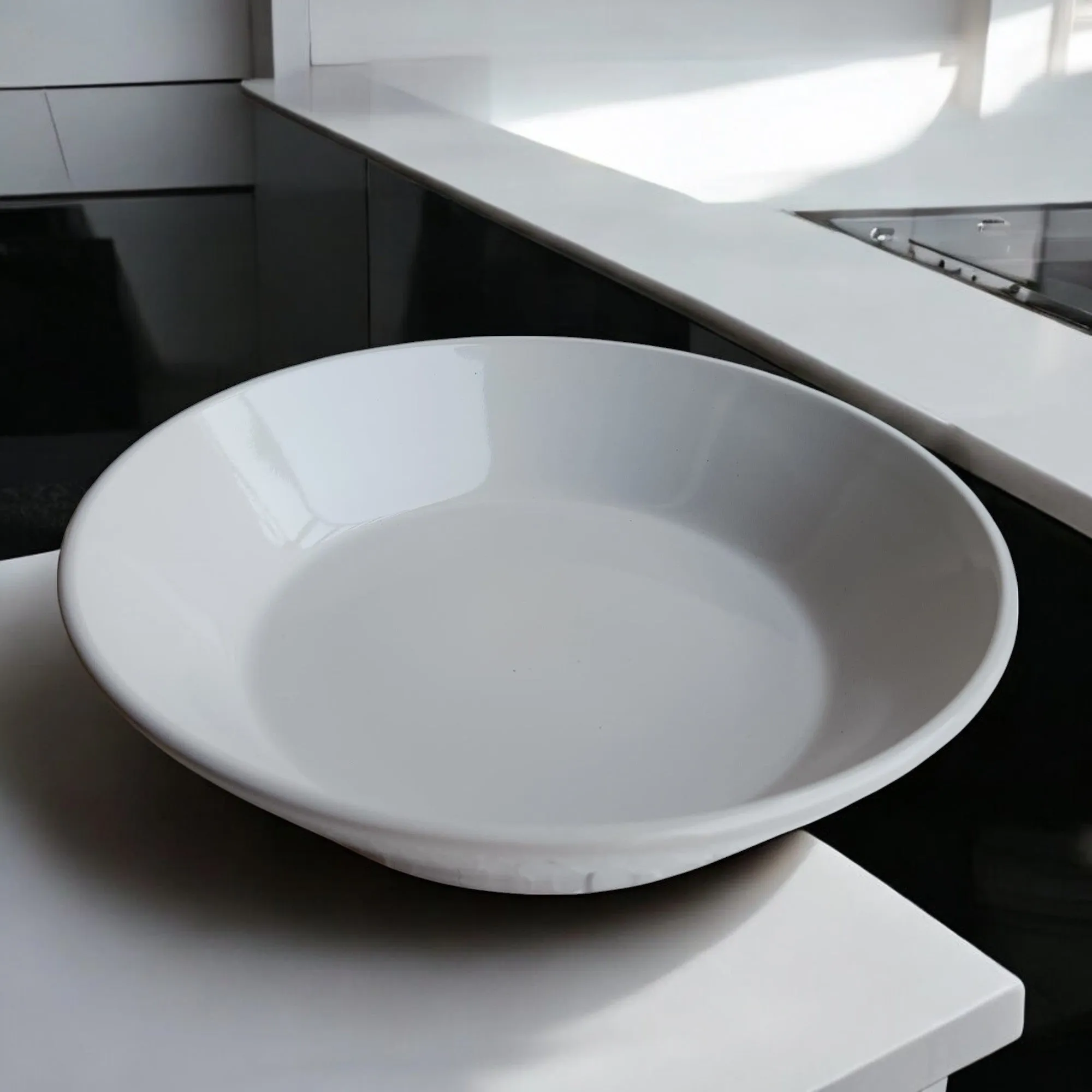 Modern Ceramic Bowl (10 Inch)