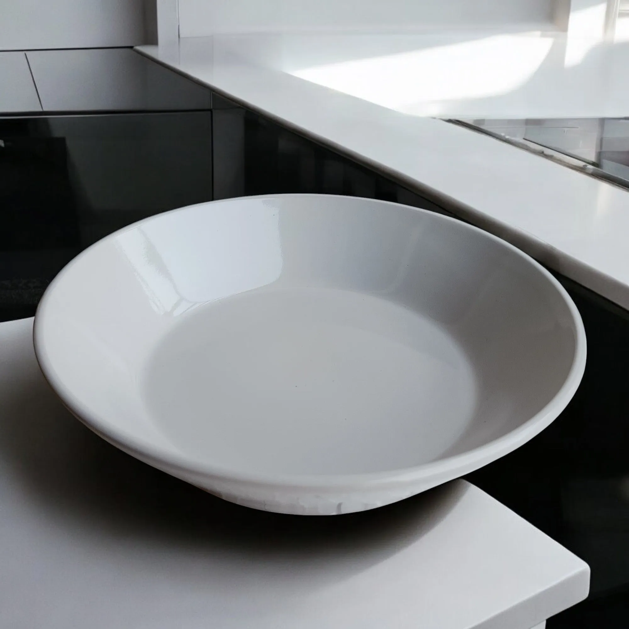 Modern Ceramic Bowl (10 Inch)