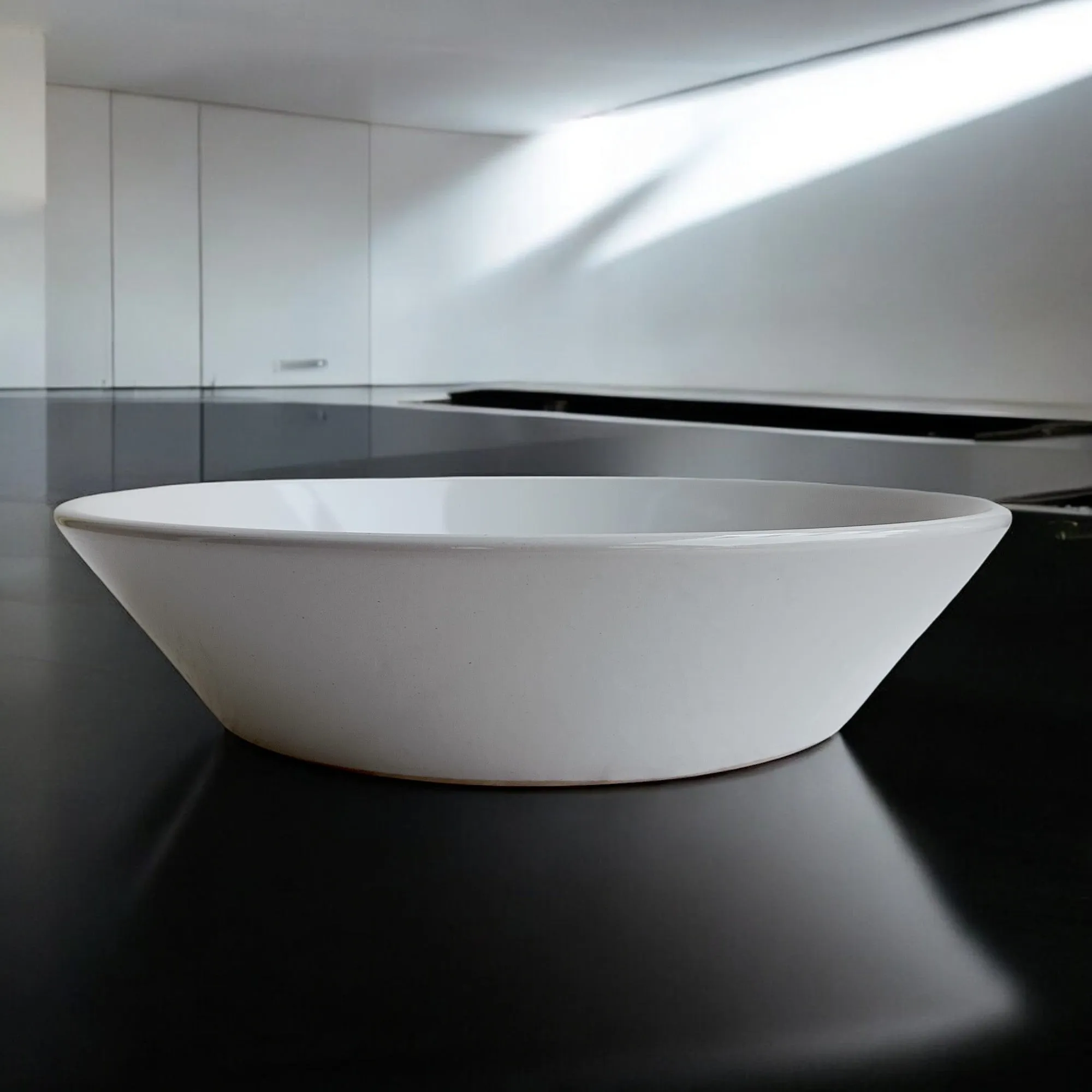 Modern Ceramic Bowl (10 Inch)