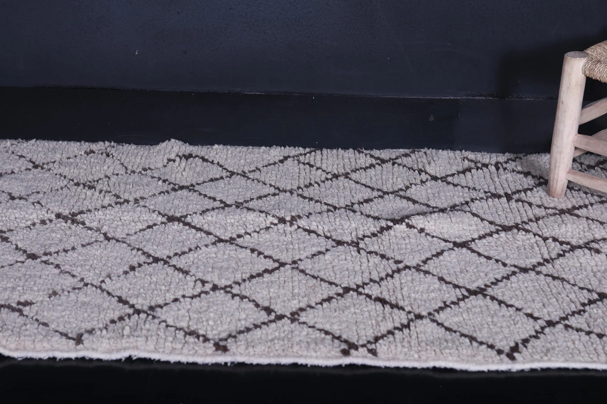 Moroccan Runner Rug 3.2 x 6.6 ft - Elegant Trellis Pattern