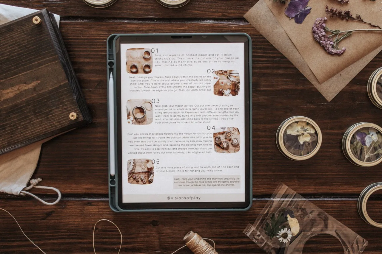 Nature Handicraft Ebook Vol. 1: A Year of Nature Handicrafts