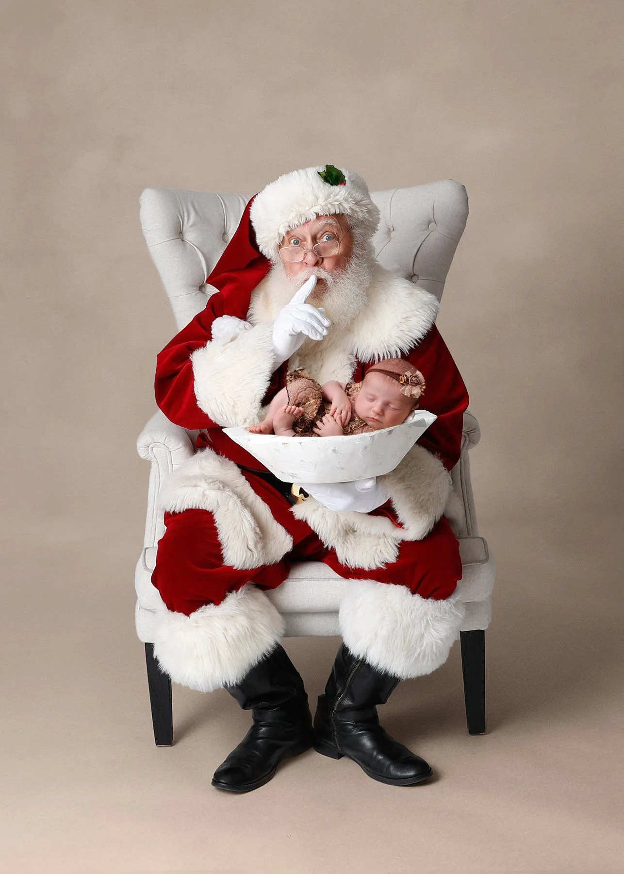 Santa Shush (Ana Brandt Digital)