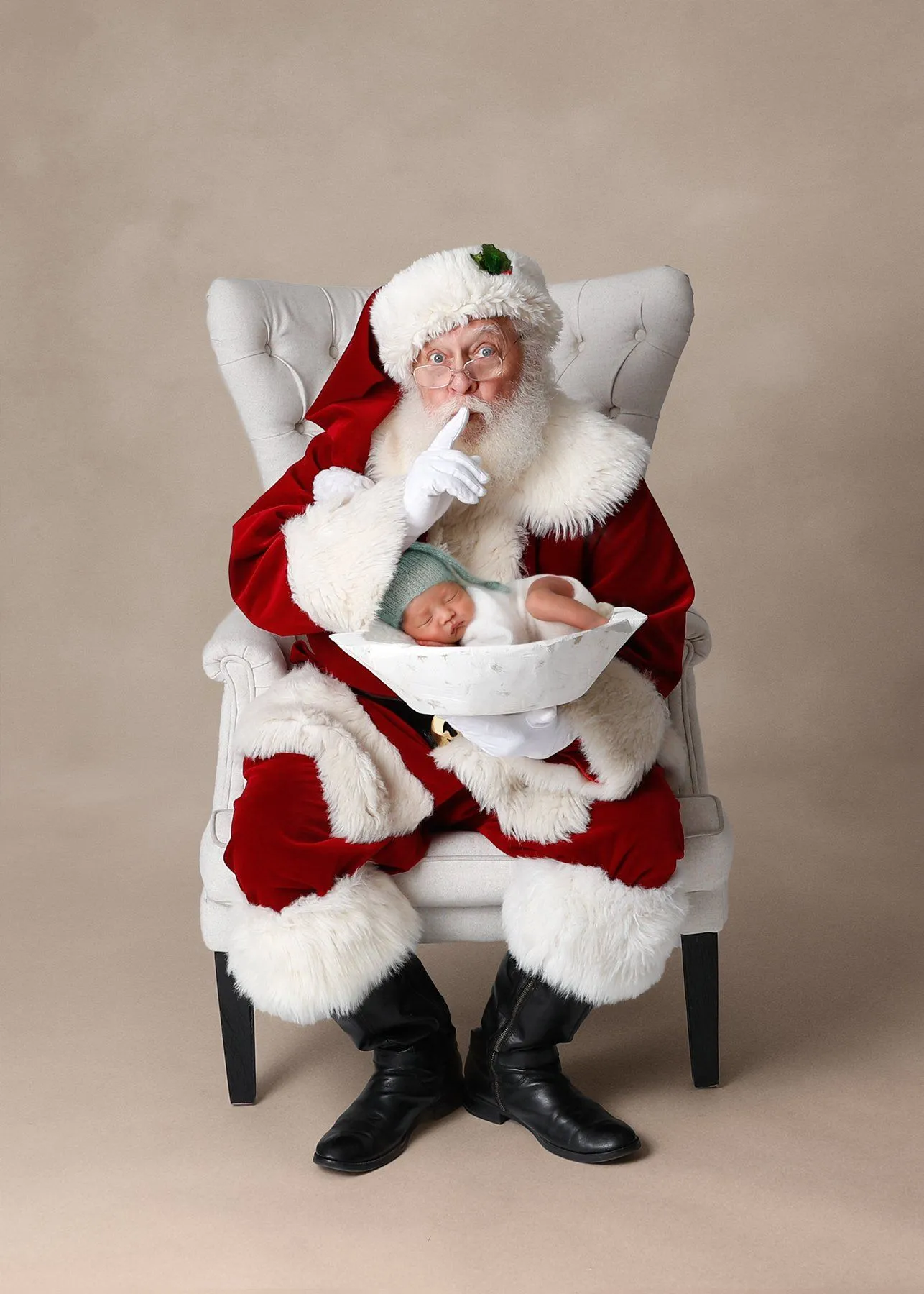 Santa Shush (Ana Brandt Digital)
