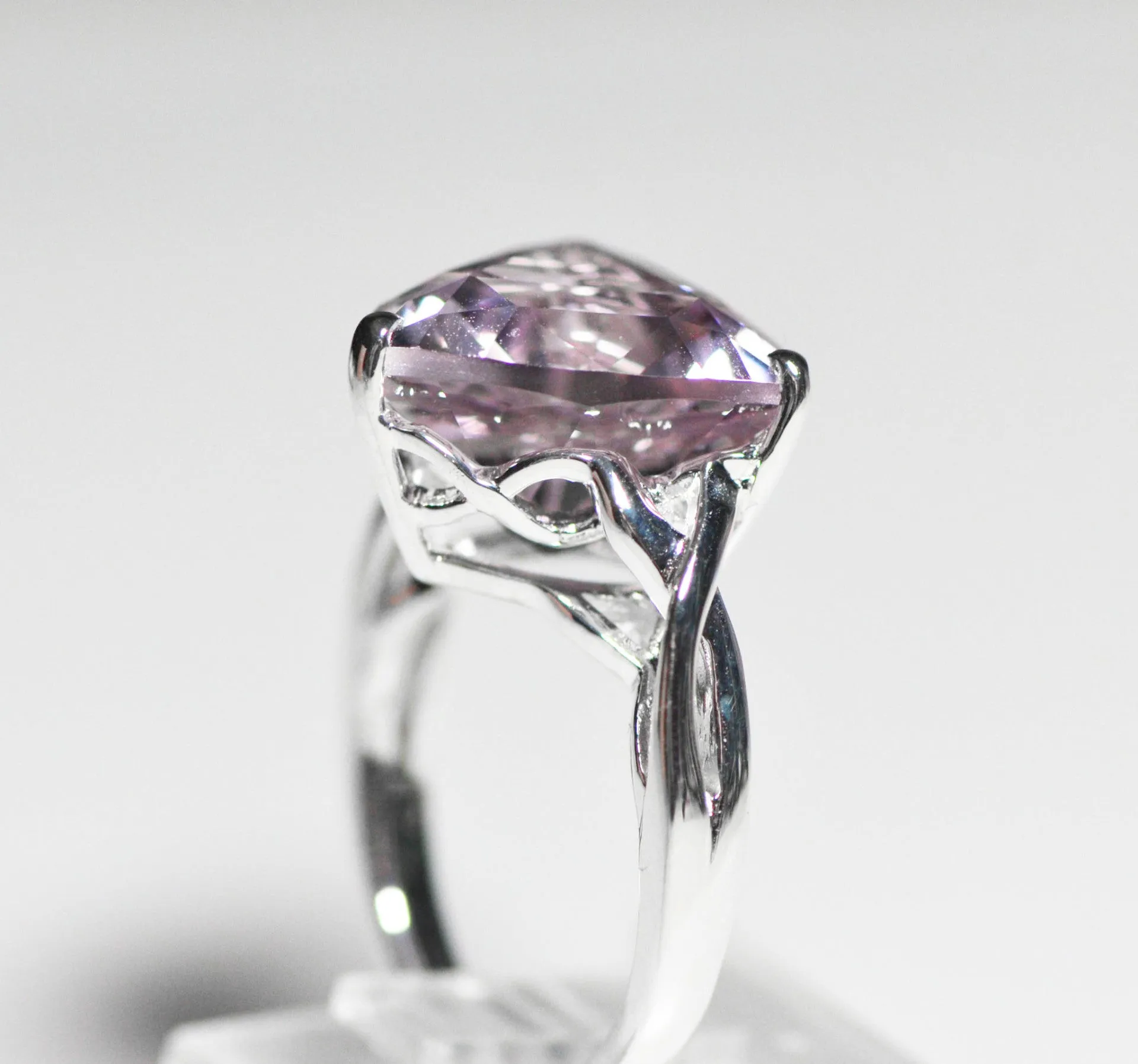Sterling Silver 14mm Rose De France Amethyst Quartz Trillion Ring