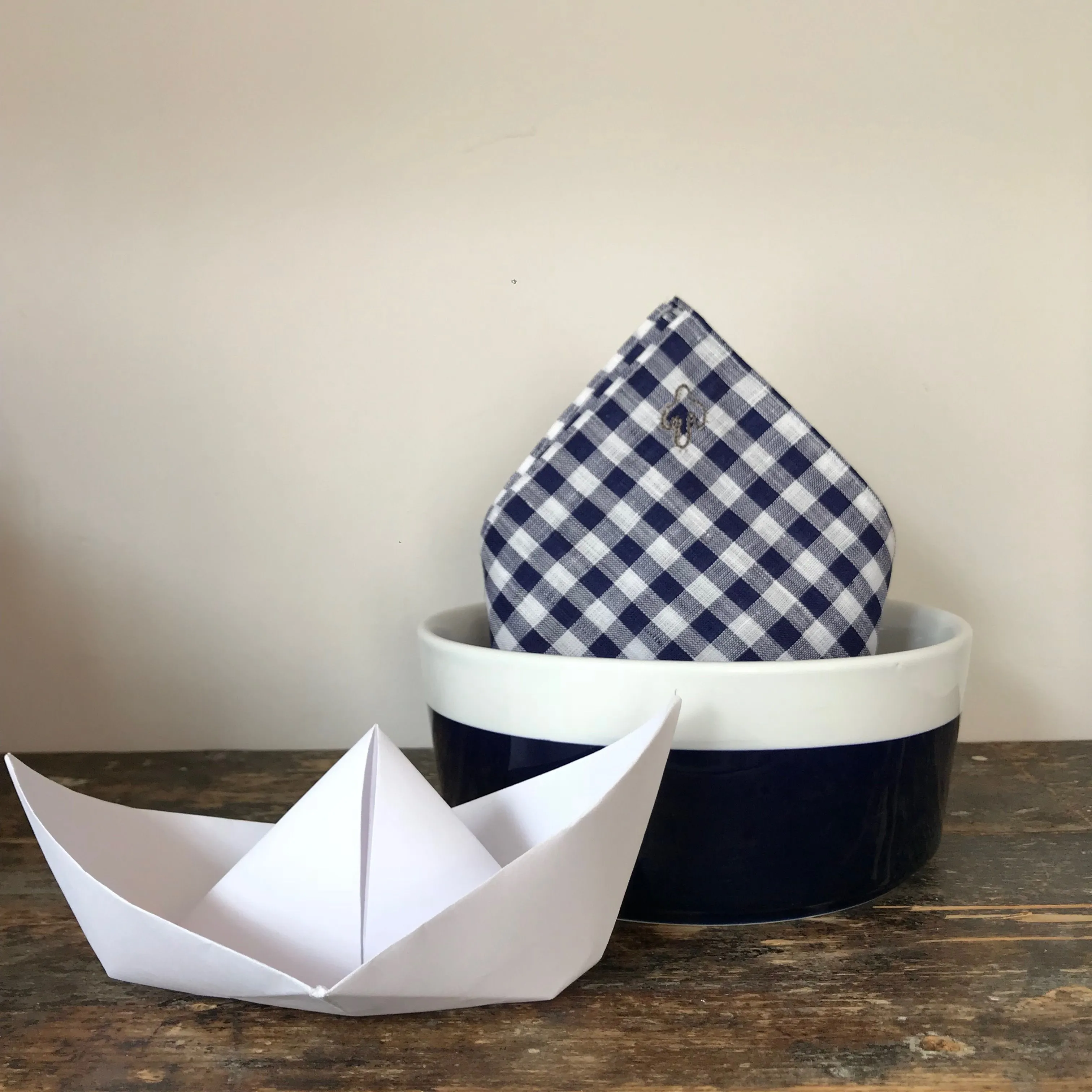 Two-Tone Dog Bowl